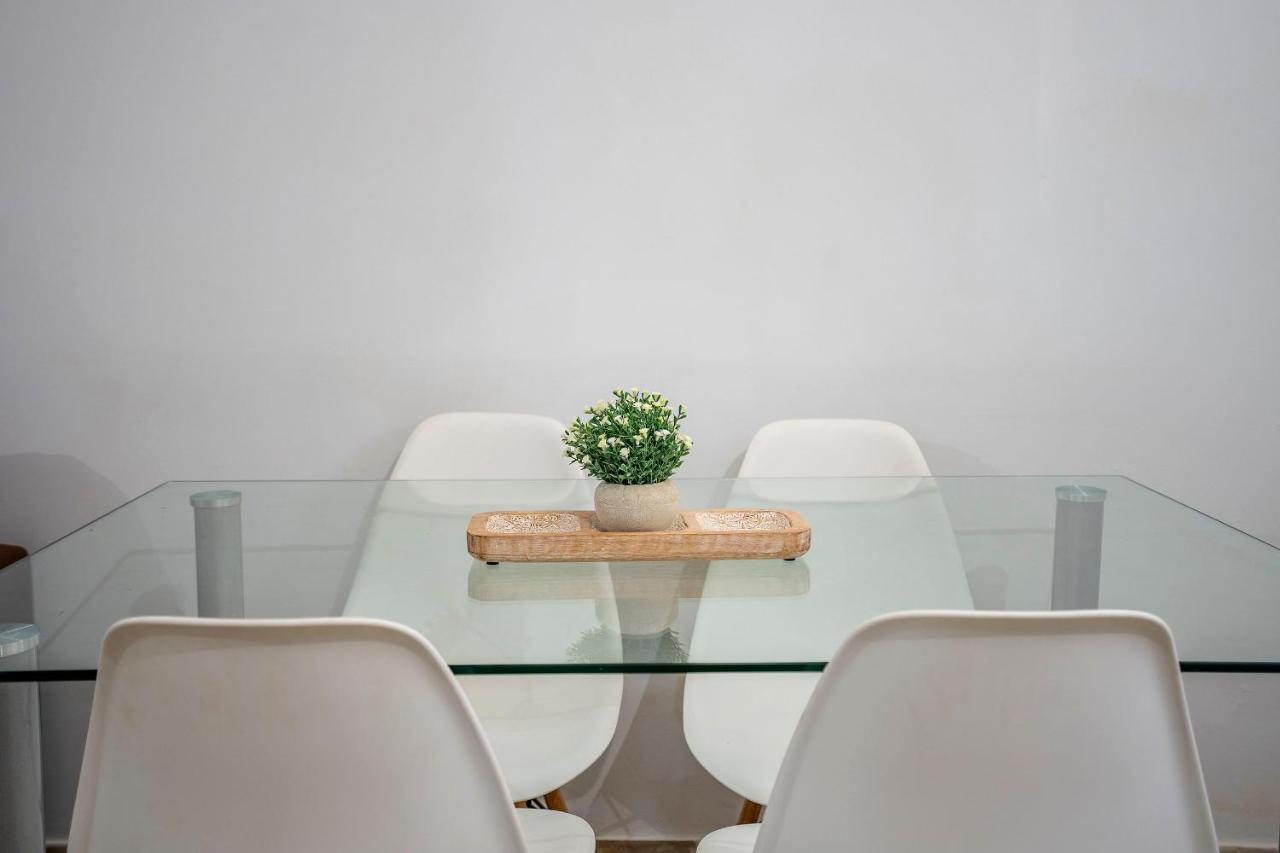 Apartamento Berrocala Caceres Bagian luar foto